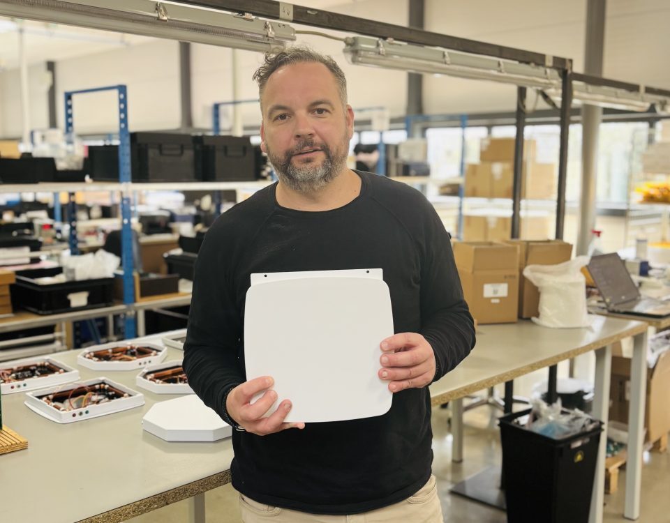 William Coignard tenant un ATE